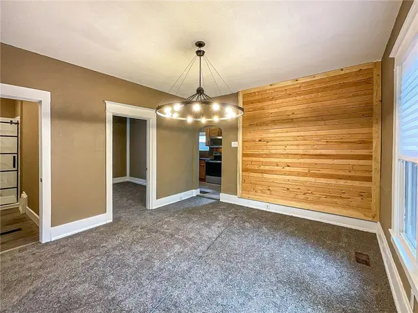 923 E 10th ST, Sedalia, MO 65301