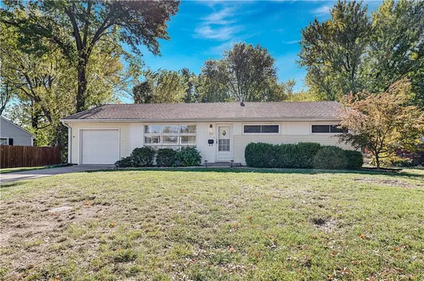 405 W 101st ST, Kansas City, MO 64114