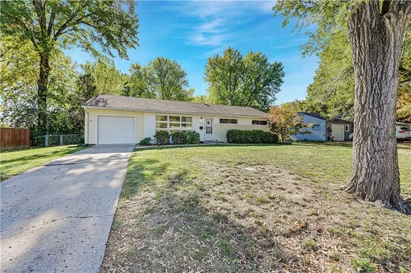 405 W 101st ST, Kansas City, MO 64114