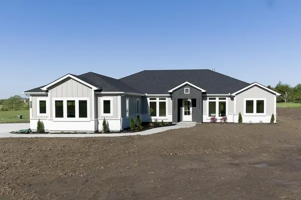 17965 235th ST,  Tonganoxie,  KS 66086
