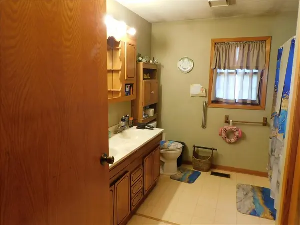 7658 310th RD, Everest, KS 66424