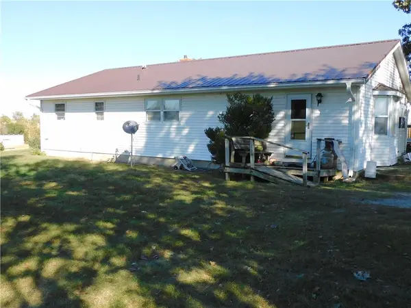 7658 310th RD, Everest, KS 66424