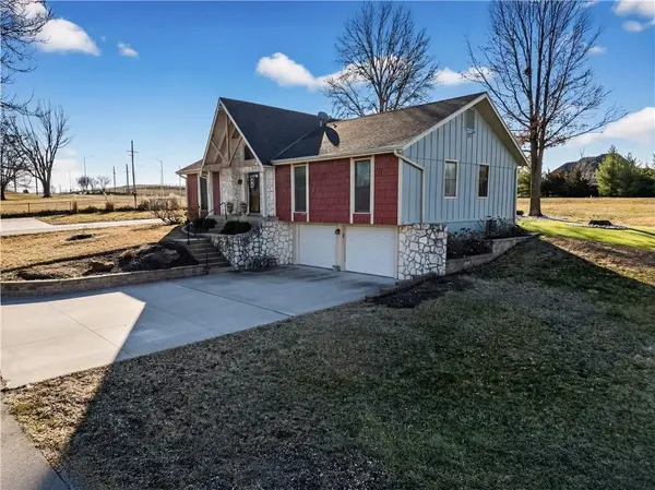 10500 W 167th ST, Overland Park, KS 66221