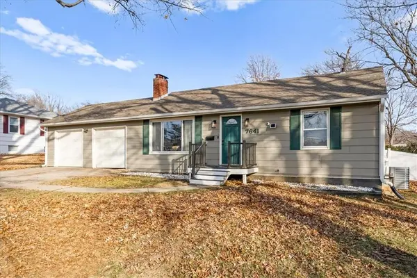 7641 Antioch RD, Overland Park, KS 66204