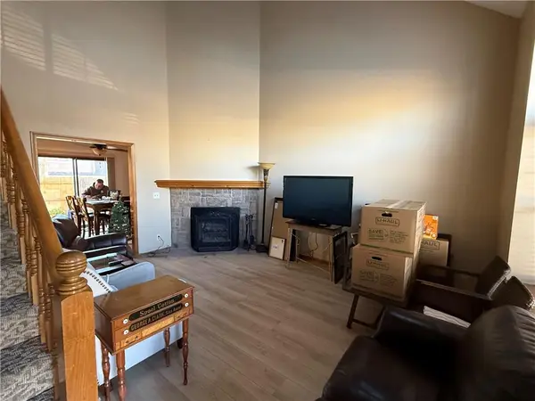 11640 W 113th ST, Overland Park, KS 66210
