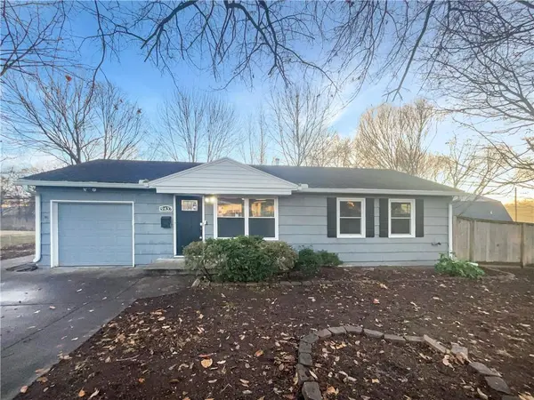 9437 Bristol AVE, Kansas City, MO 64138