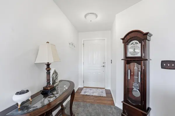 9801 E Seville CIR, Peculiar, MO 64078