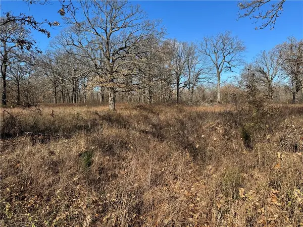 9479 S 670 RD, Wyandotte, OK 74370