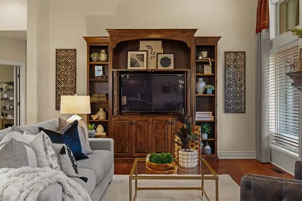 15204 Fontana ST, Leawood, KS 66224