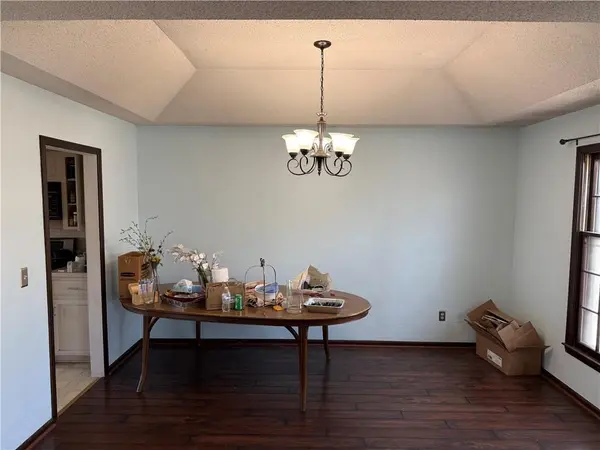 10306 Long ST, Overland Park, KS 66215