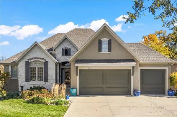 9425 Pinnacle ST, Lenexa, KS 66220