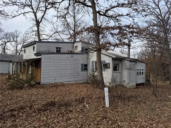 2210 Sleepy Hollow LN, Fall River, KS 67047