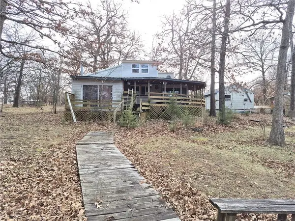 2210 Sleepy Hollow LN, Fall River, KS 67047