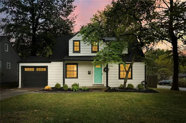 7945 Madison AVE, Kansas City, MO 64114