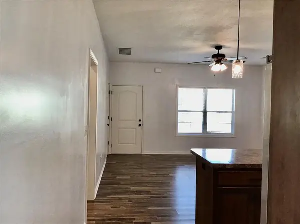 1740 S Park DR, Tonganoxie, KS 66086