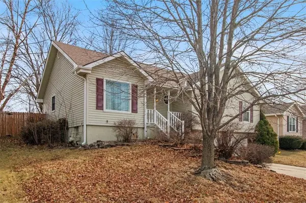 6913 T Gabbert DR, Pleasant Valley, MO 64068