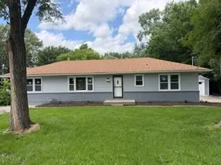 502 NE 74th ST, Gladstone, MO 64118