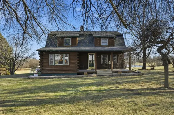 12703 N Robinhood LN, Kansas City, MO 64164