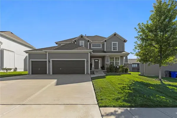 1073 N Sumac ST, Olathe, KS 66061