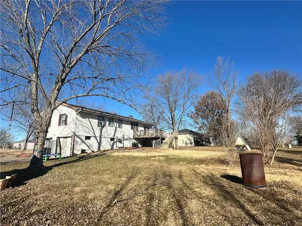 137 NE 1261 N/A, Knob Noster, MO 65336