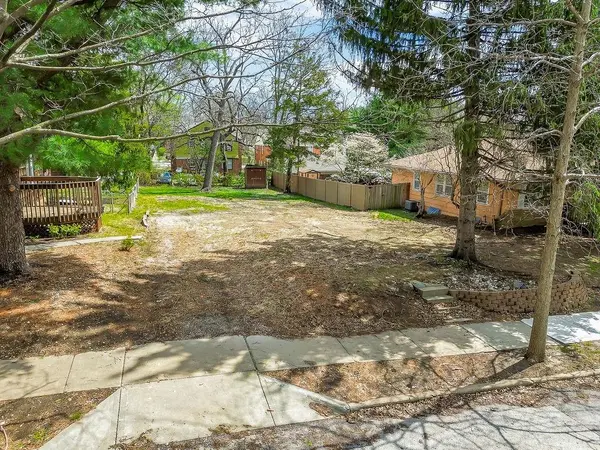 6035 Charlotte ST, Kansas City, MO 64110