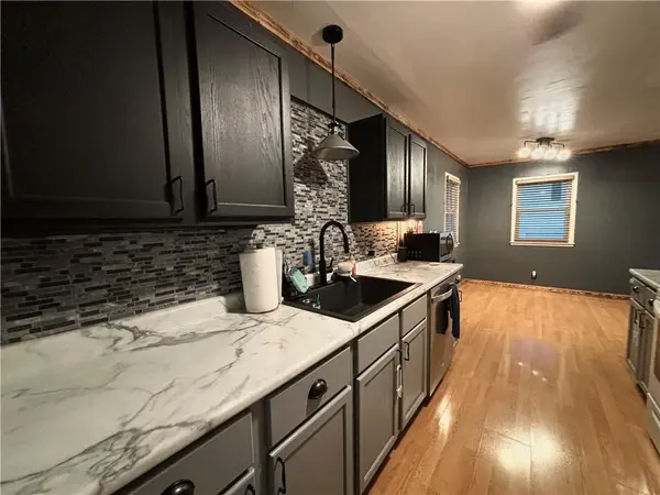 3226 Jennifer LN, Country Club, MO 64505