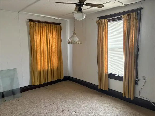 3041 Park AVE, Kansas City, MO 64109