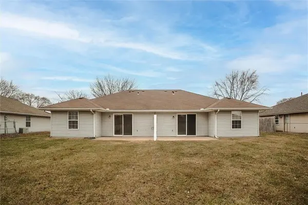 1121 SW Ephraim DR #45B, Grain Valley, MO 64029
