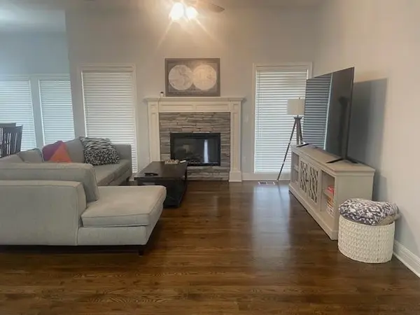 4802 Corinth DR, St Joseph, MO 64506