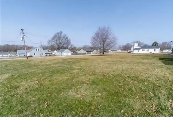 Colby ST, Hamilton, MO 64644