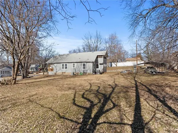 447 N Hardesty AVE, Kansas City, MO 64123