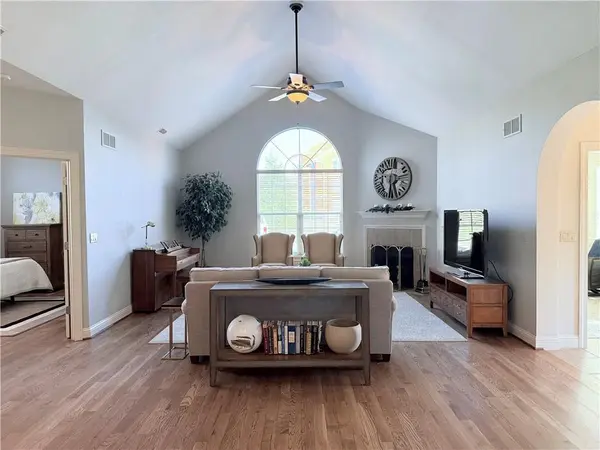 13160 Goodman ST, Overland Park, KS 66213