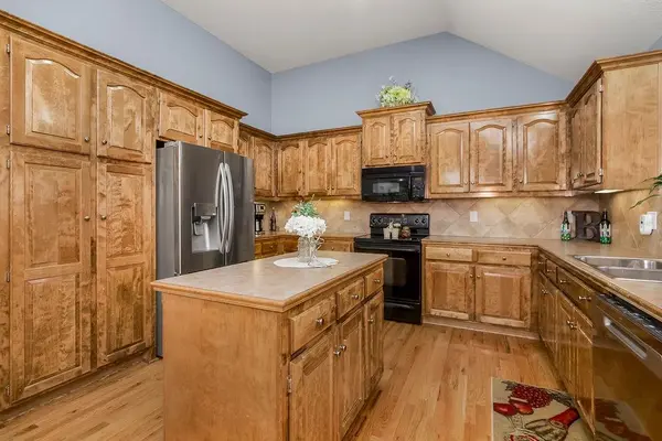 1508 NW 57th TER, Kansas City, MO 64118