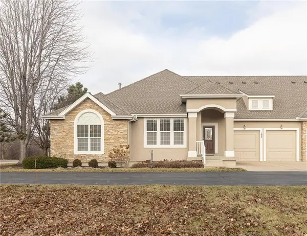 11575 S Bell Ct DR #102,  Olathe,  KS 66061