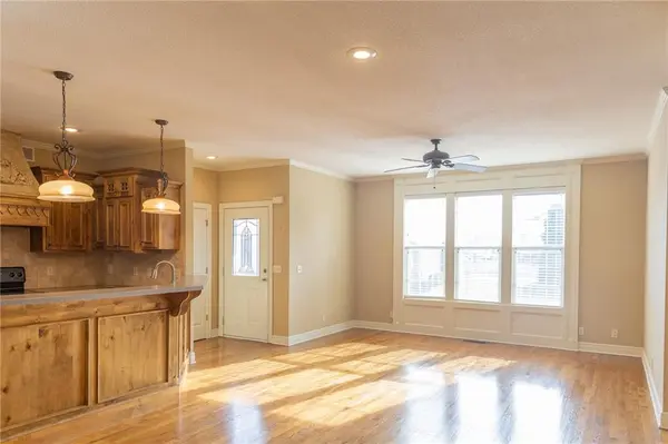 11575 S Bell Ct DR #102, Olathe, KS 66061