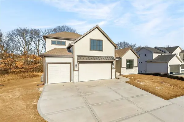 7644 N Booth AVE, Kansas City, MO 64158
