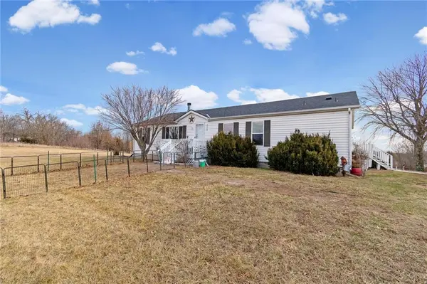 5730 SE 33 HWY, Osborn, MO 64474