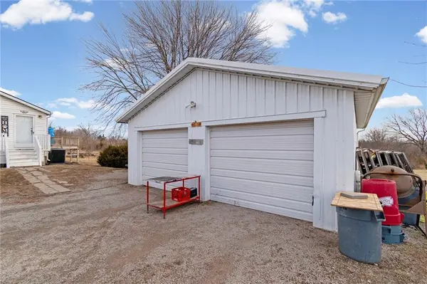 5730 SE 33 HWY, Osborn, MO 64474