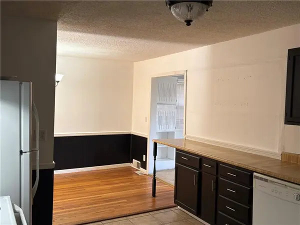 9812 Linwood BLVD, Independence, MO 64052