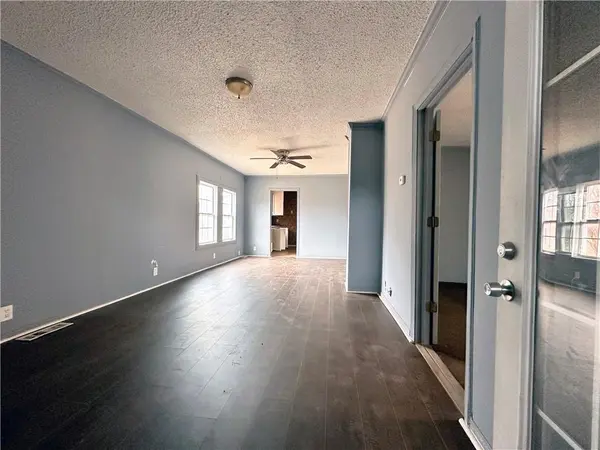 8110 Paseo BLVD, Kansas City, MO 64131
