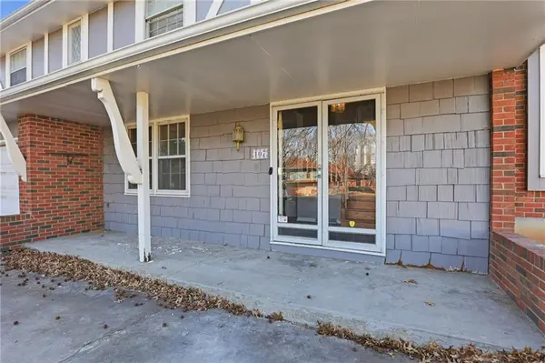 107 W 104th ST, Kansas City, MO 64114