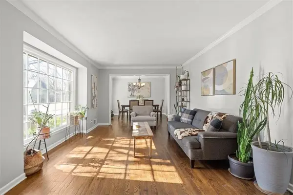 634 W Santa Fe TRL, Kansas City, MO 64145
