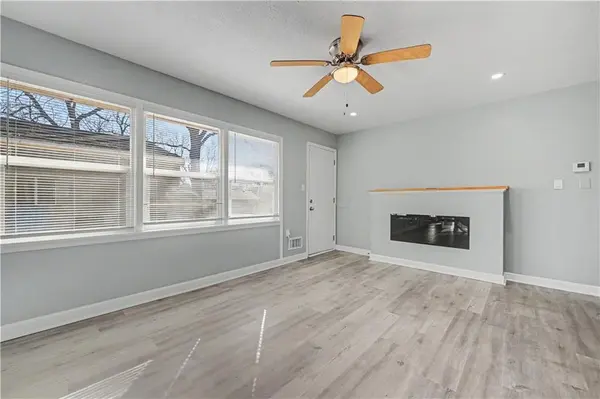 7615 E 109th TER, Kansas City, MO 64134