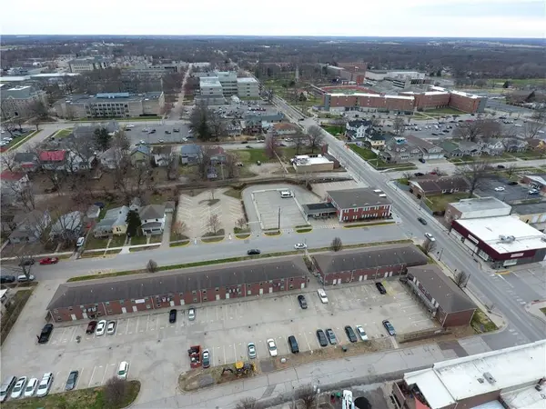 109 Commercial ST, Warrensburg, MO 64093