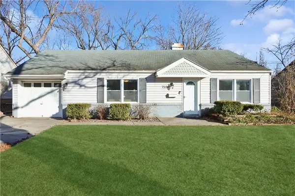 7521 High DR, Prairie Village, KS 66208