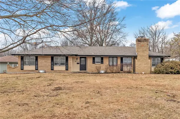8112 Raytown RD,  Raytown,  MO 64138