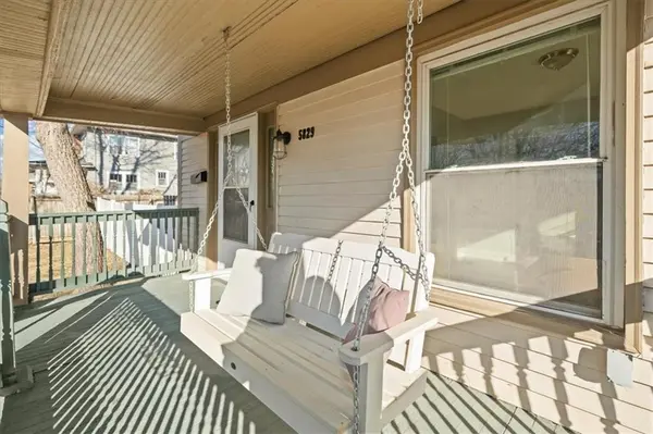 5829 Virginia AVE, Kansas City, MO 64110