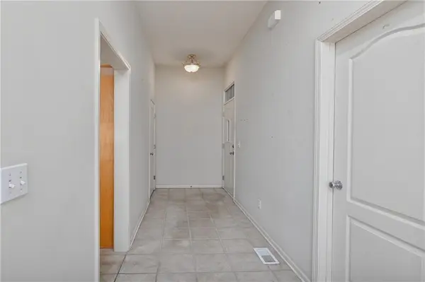 3203 NW 67th ST, Kansas City, MO 64151