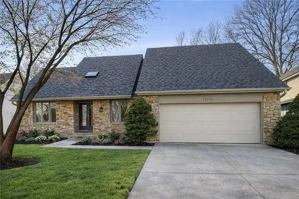 12715 W 117th ST, Overland Park, KS 66210