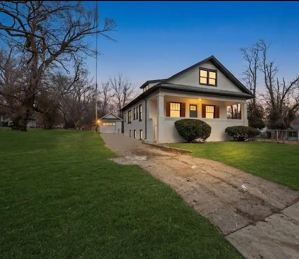 3210 E 73rd ST, Kansas City, MO 64132
